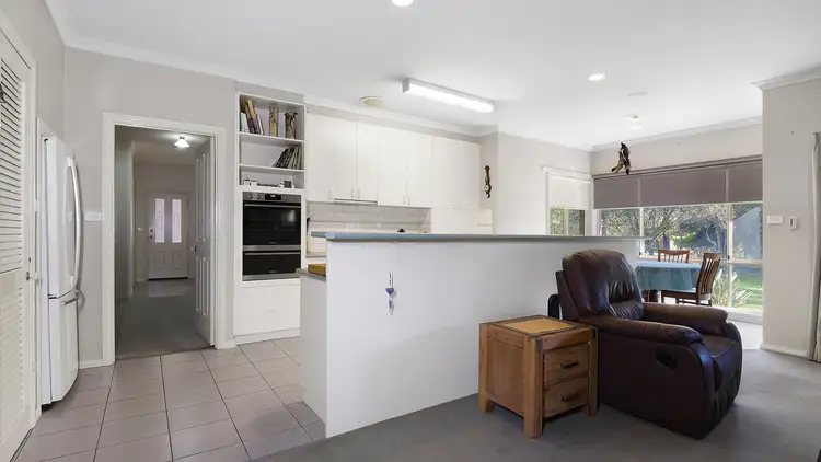 Fifth view of Homely rural property listing, 8 Reynolds Court, Orrvale VIC 3631