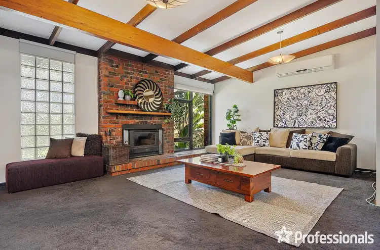 21 Highland Crescent, Mooroolbark VIC 3138