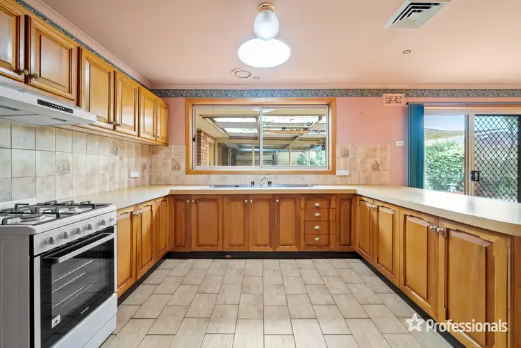 Fourth view of Homely house listing, 6 Edgeware Close, Kealba VIC 3021