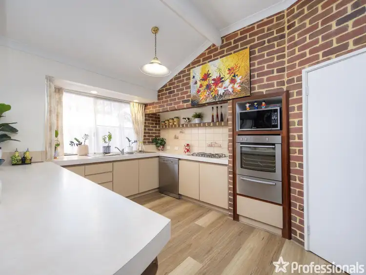 Sixth view of Homely house listing, 10 Woodall Court, High Wycombe WA 6057
