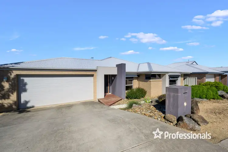 7 Killarney Court