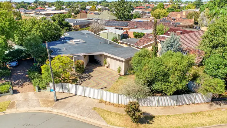 Second view of Homely house listing, 5 Fairway Court, Shepparton VIC 3630