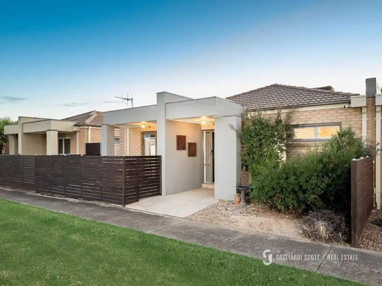 Main view of Homely townhouse listing, 5 Toorak Terrace, Shepparton VIC 3630