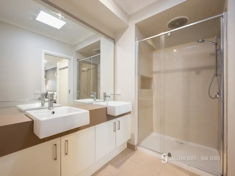Seventh view of Homely townhouse listing, 5 Toorak Terrace, Shepparton VIC 3630