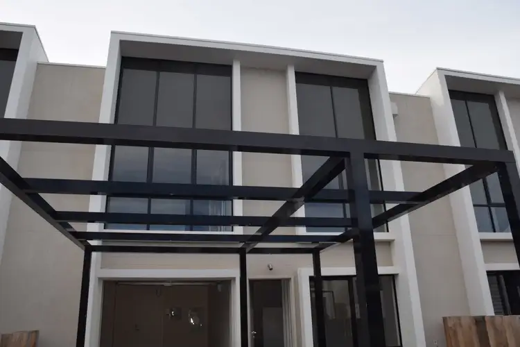 11 Bardaster Boulevard