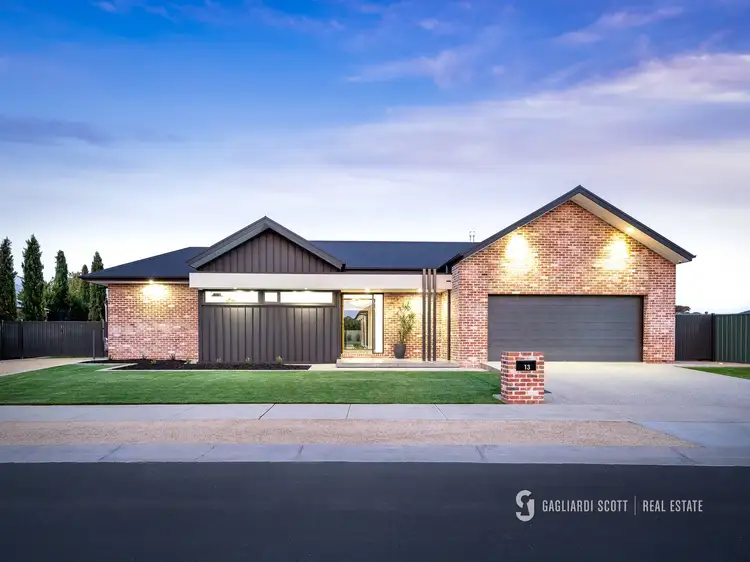 13 Lomandra Drive, Kialla VIC 3631
