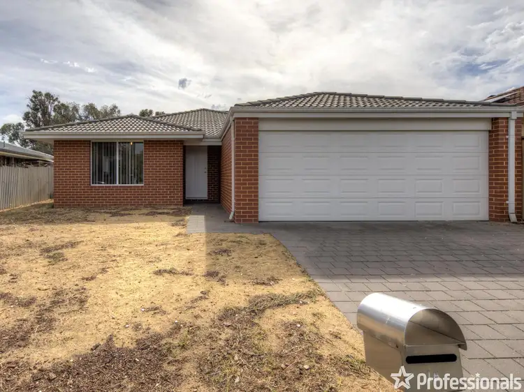 18 Sovereign Place, Forrestfield WA 6058