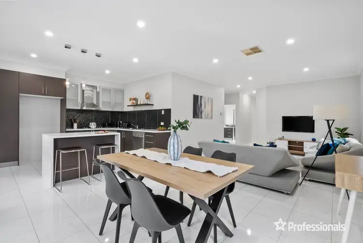 Fifth view of Homely house listing, 14 Barrington Circuit, Caroline Springs VIC 3023