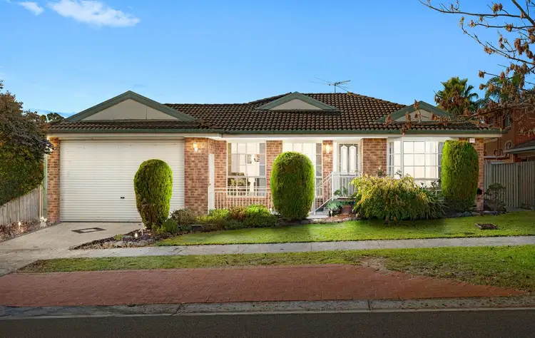 27 Blue Ridge Drive, Mooroolbark VIC 3138