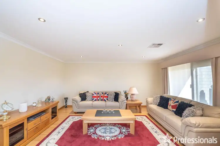 Sixth view of Homely house listing, 7 Gallagher Way, Wattle Grove WA 6107