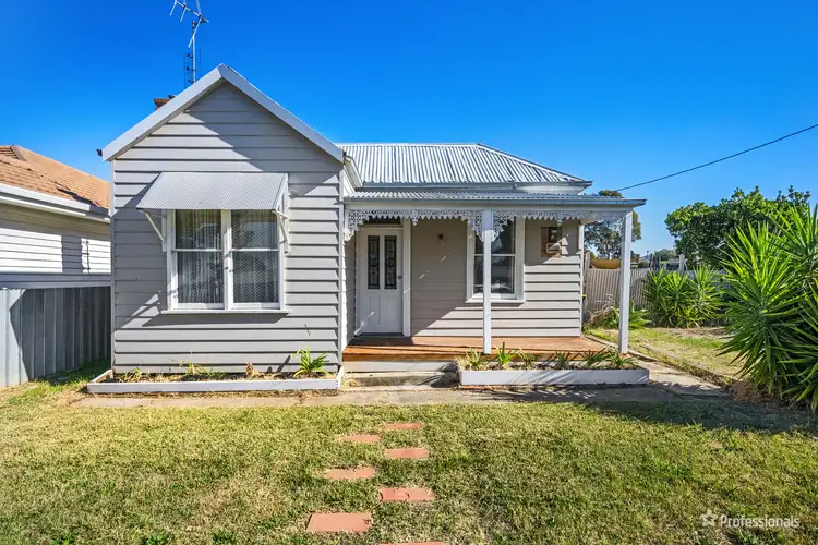 45 Dundas Road, Maryborough VIC 3465