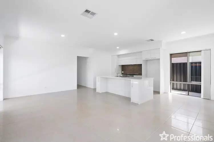 Seventh view of Homely house listing, 274 Hale Road, Wattle Grove WA 6107