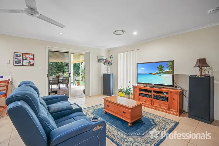 Sixth view of Homely house listing, 2 Matsen Court, Southside QLD 4570