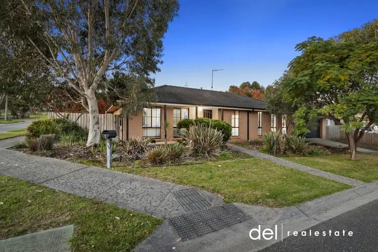 1 Sacha Drive, Pakenham VIC 3810