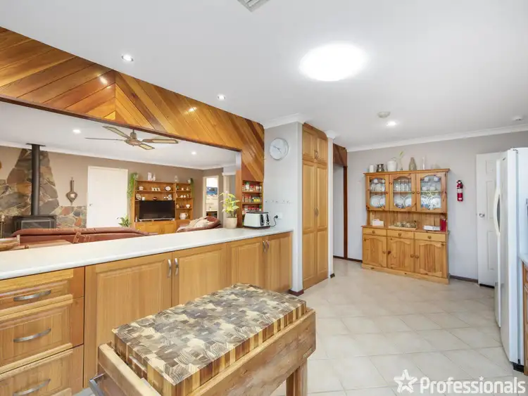 Sixth view of Homely house listing, 33 Jacobina Way, Forrestfield WA 6058