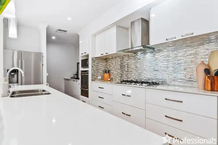 Fifth view of Homely house listing, 19 Ginger Loop, Treeby WA 6164