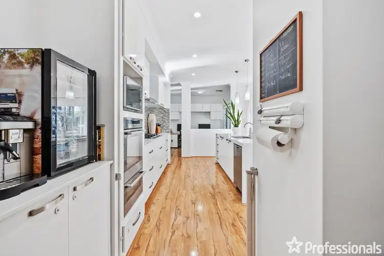 Sixth view of Homely house listing, 19 Ginger Loop, Treeby WA 6164