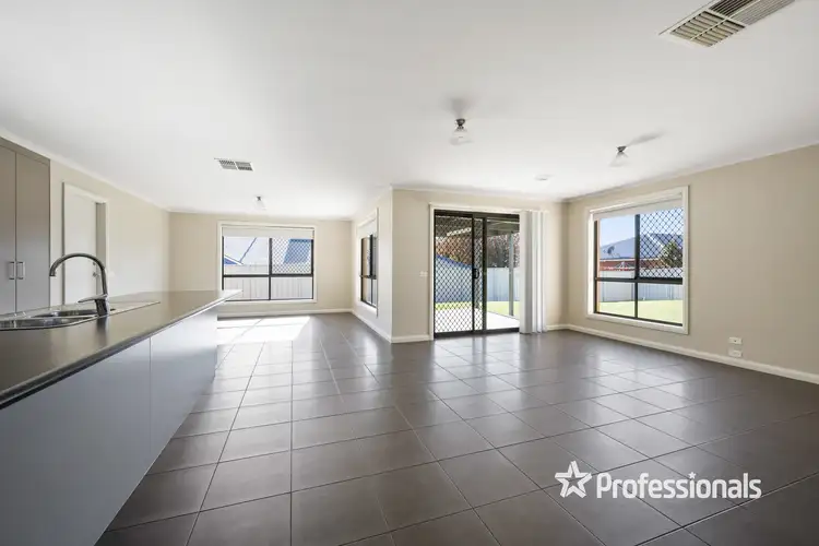 Sixth view of Homely house listing, 14 Proctor Street, Wodonga VIC 3690