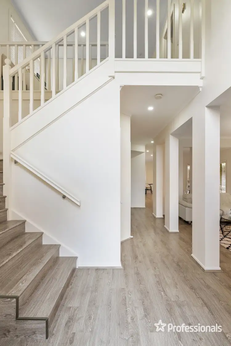 Third view of Homely house listing, 31 Perceval Crescent, Taylors Lakes VIC 3038