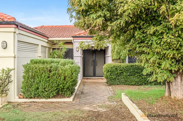 Second view of Homely house listing, 8 lombe Gardens, Atwell WA 6164