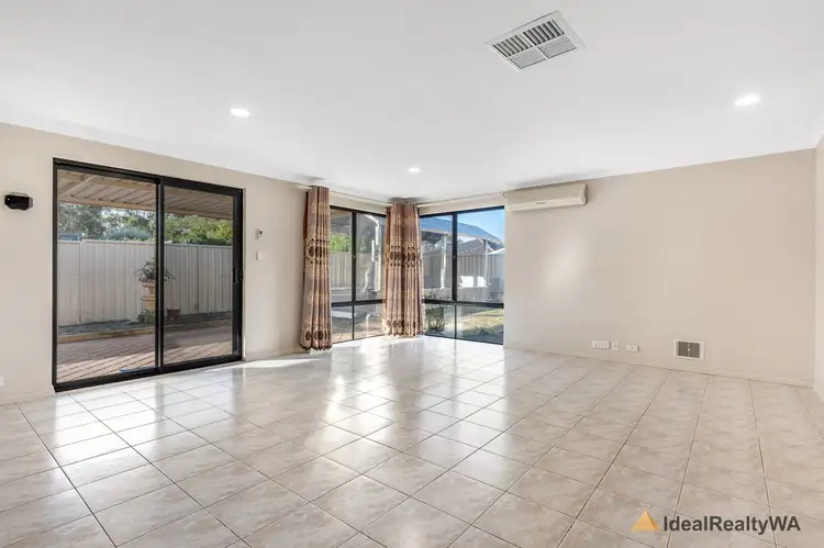 Seventh view of Homely house listing, 8 lombe Gardens, Atwell WA 6164