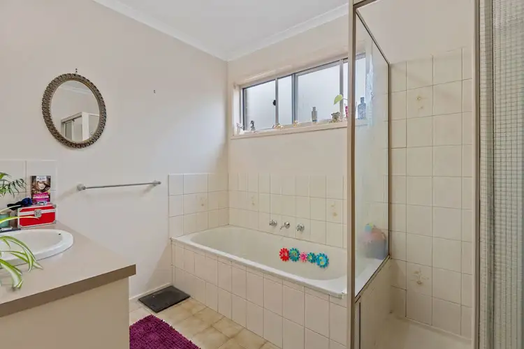 Sixth view of Homely unit listing, 2/108 Mundy Street, Kennington VIC 3550