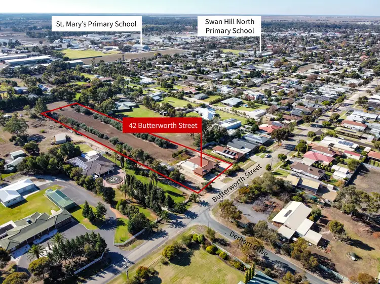 42 Butterworth Street, Swan Hill VIC 3585