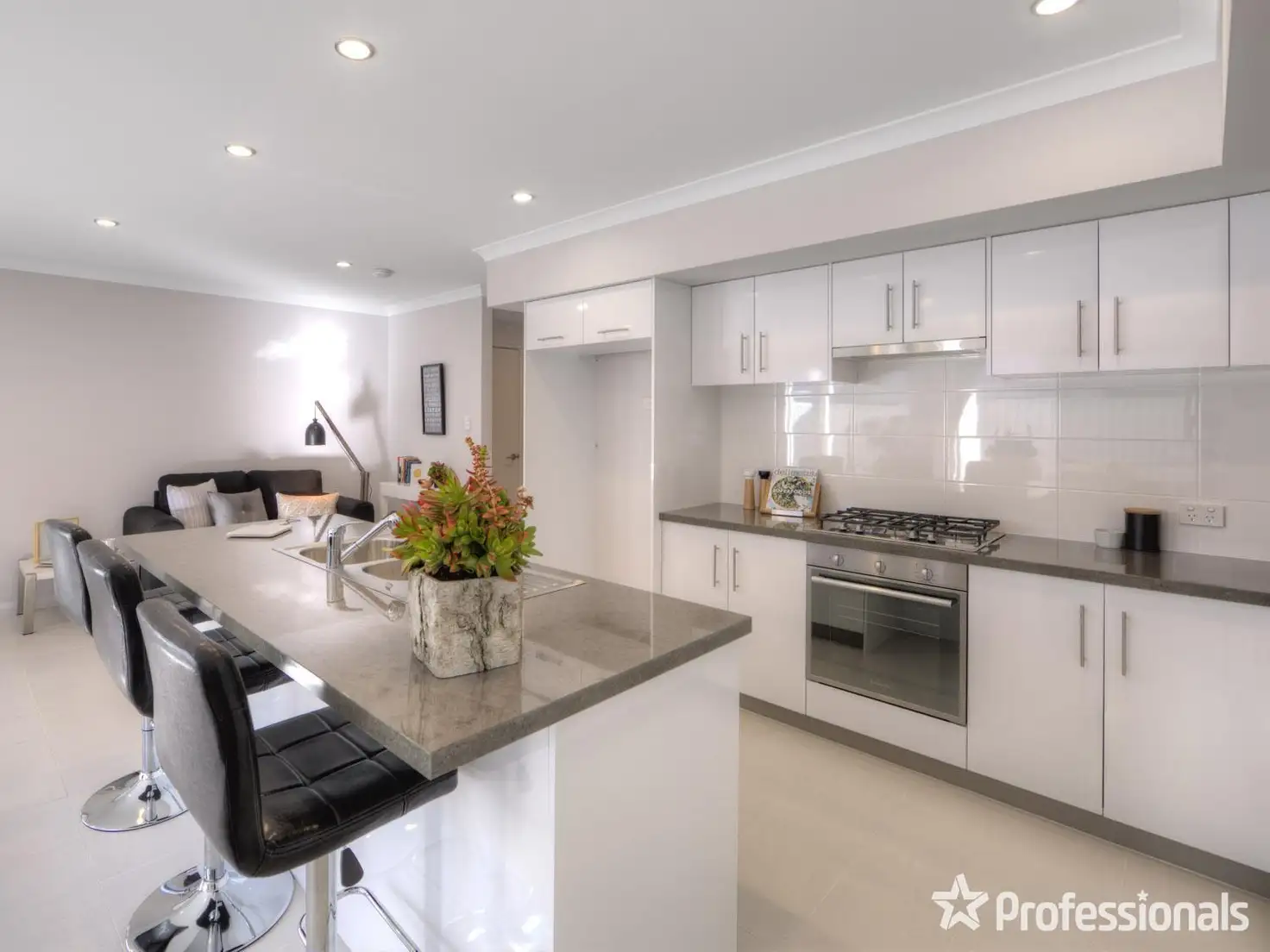 Main view of Homely house listing, 6/39 Edinburgh Road, Forrestfield WA 6058