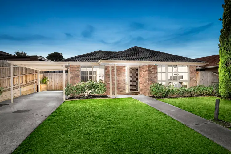 1/6 Tonelli Crescent, Mill Park VIC 3082