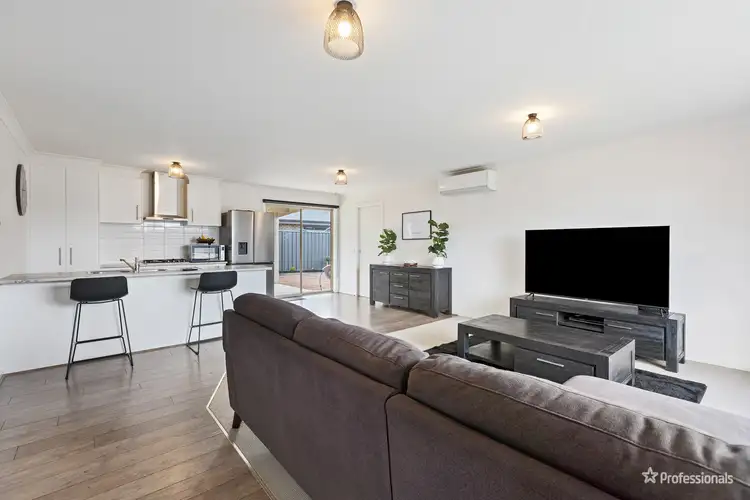Third view of Homely house listing, 4 Lowery Court, Maryborough VIC 3465