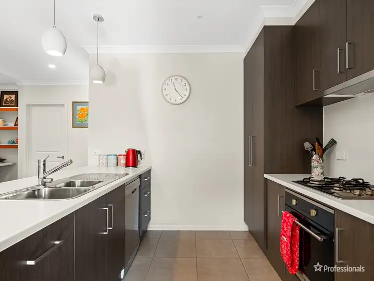 Sixth view of Homely house listing, 1/6 Shamrock Court, Maryborough VIC 3465