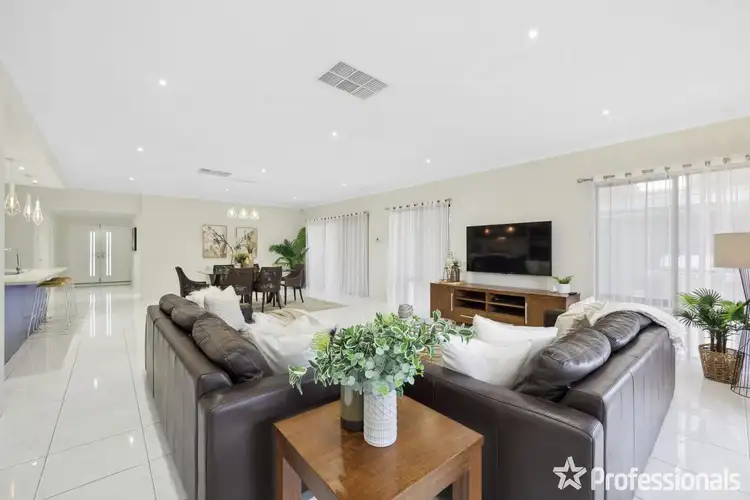 Fifth view of Homely house listing, 10 Rosemary Street, Wattle Grove WA 6107