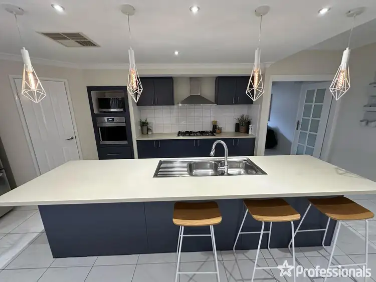 Seventh view of Homely house listing, 10 Rosemary Street, Wattle Grove WA 6107
