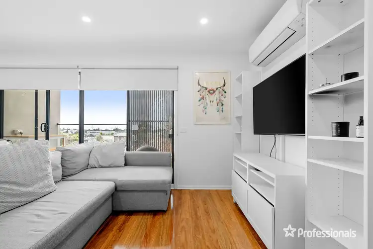 Fifth view of Homely apartment listing, 201/14 Albert Crescent, St Albans VIC 3021