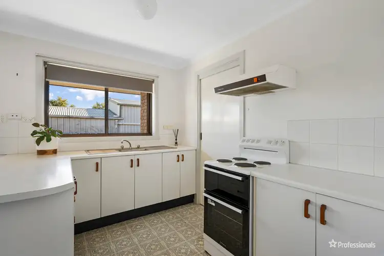 Sixth view of Homely unit listing, 2/6 Harkness Street, Maryborough VIC 3465