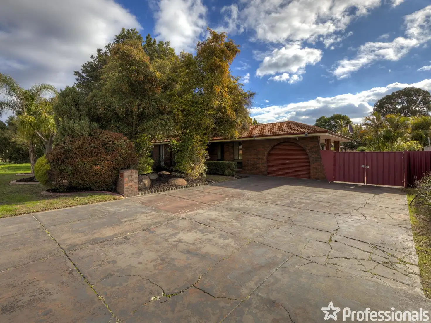 Main view of Homely house listing, 10 Mallee Way, Forrestfield WA 6058