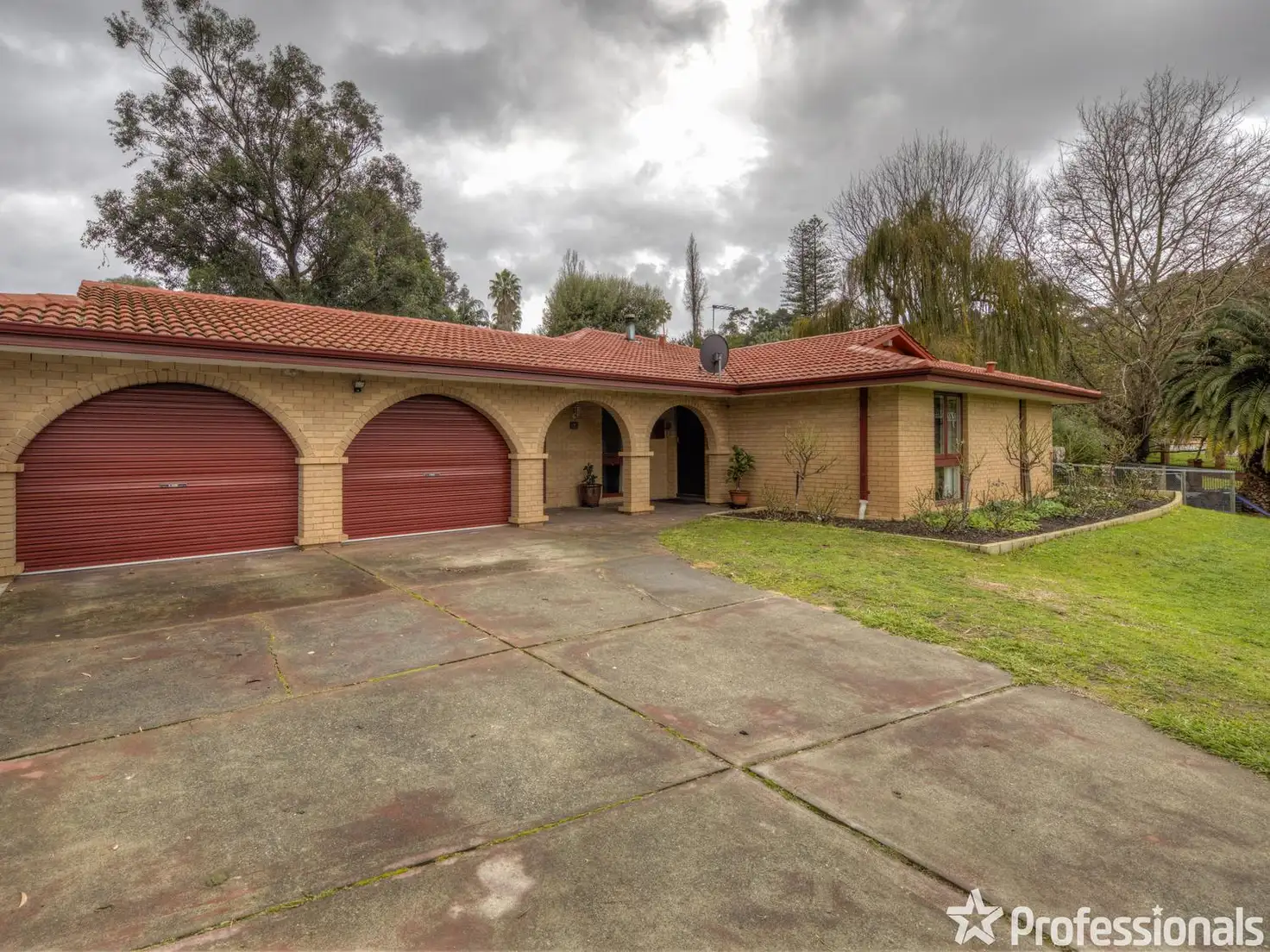 Main view of Homely house listing, 2 Holly Way West, Kalamunda WA 6076