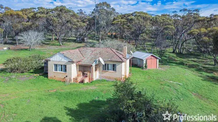 40 Surrey Road, Clackline WA 6564