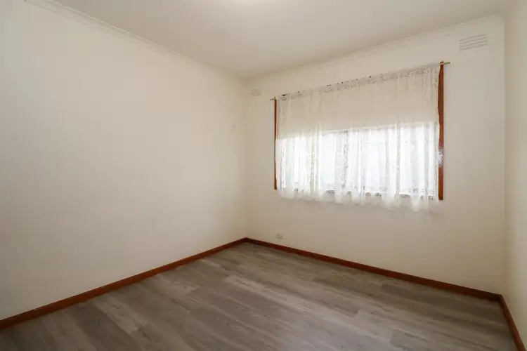 Fifth view of Homely house listing, 25 Domaille Crescent, Swan Hill VIC 3585