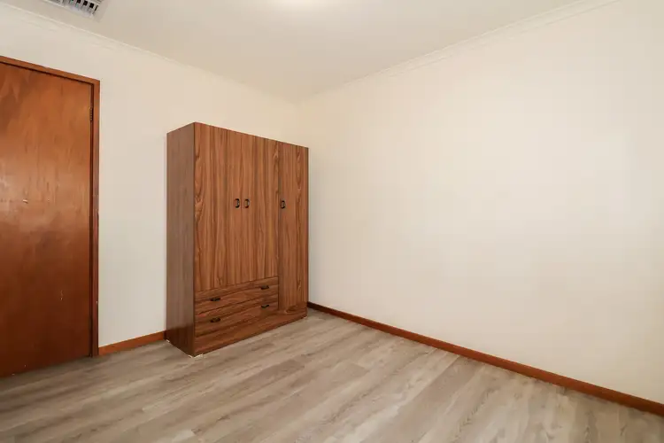 Seventh view of Homely house listing, 25 Domaille Crescent, Swan Hill VIC 3585