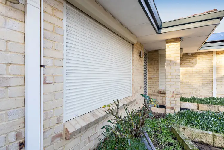 Seventh view of Homely house listing, 2 Mandora Way, Riverton WA 6148