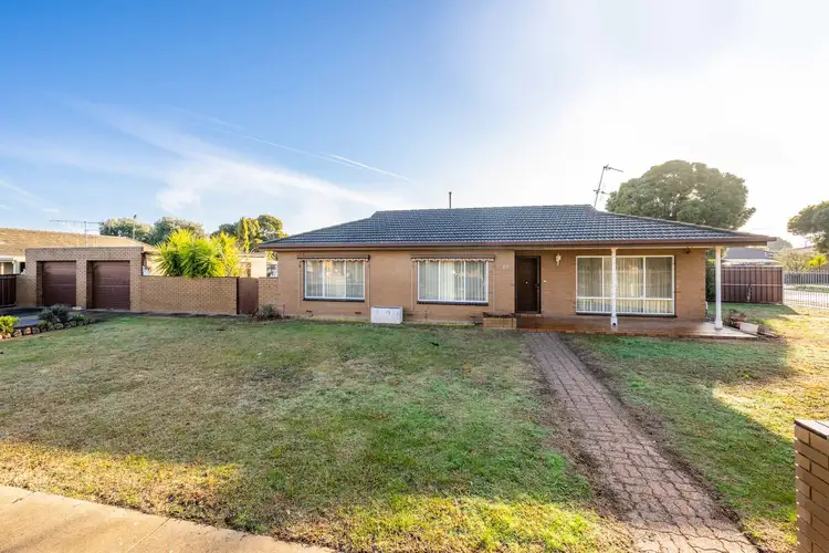 27 Daldy Crescent, Shepparton VIC 3630