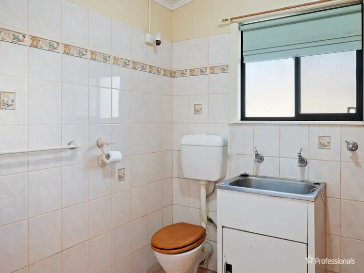 Fifth view of Homely house listing, 48 Gillies Street, Maryborough VIC 3465