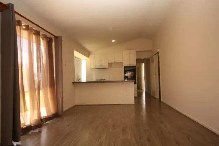 Fourth view of Homely house listing, 2 Linden Close, Meadow Heights VIC 3048