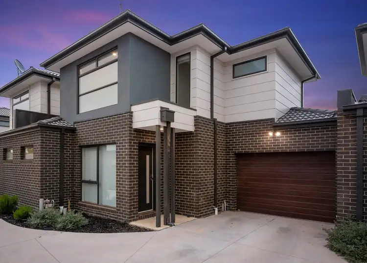Main view of Homely townhouse listing, 3/42 Buckingham Street, Sydenham VIC 3037