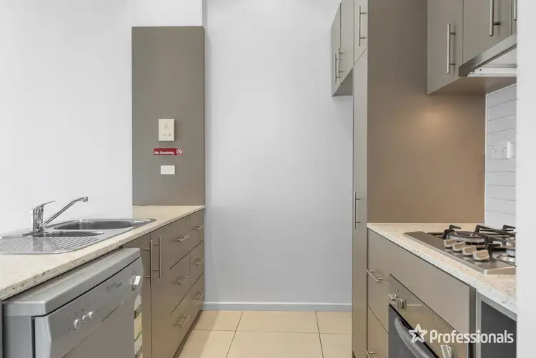 Fourth view of Homely apartment listing, 22/32 East Esplanade, St Albans VIC 3021