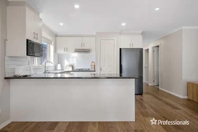 Fifth view of Homely house listing, 50 Brindalee Way, Hillside VIC 3037