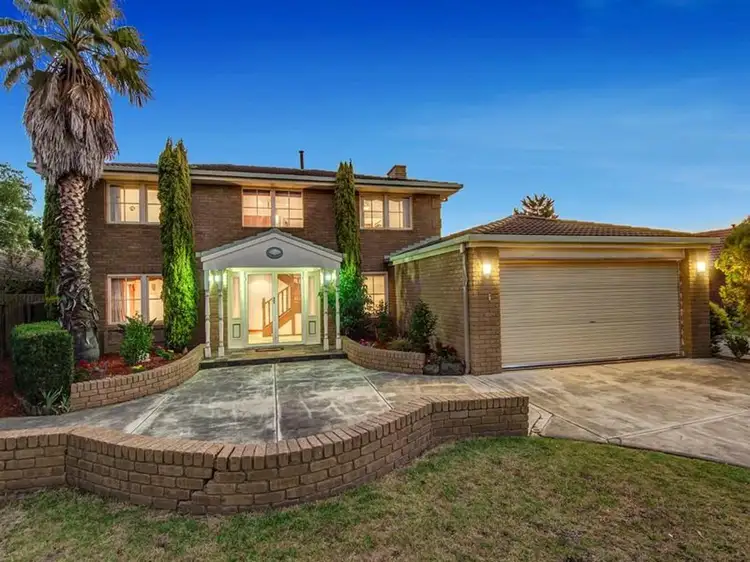35 Prince Albert Crescent, Taylors Lakes VIC 3038