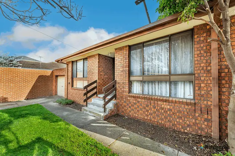 1/24 Gladstone Parade, Glenroy VIC 3046