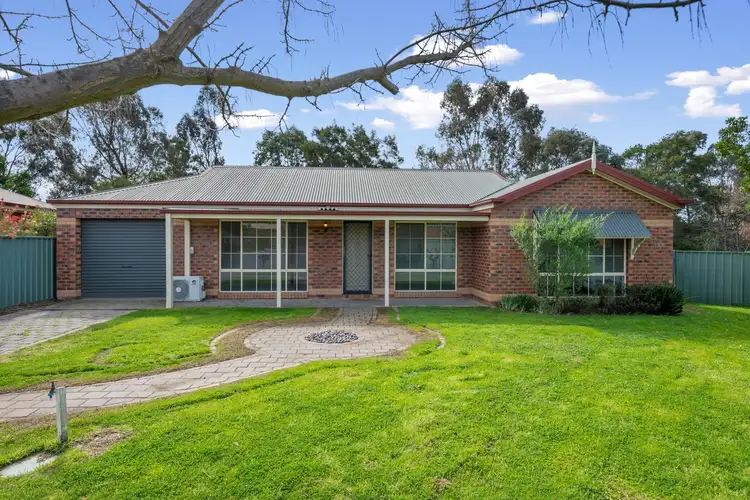 6 Brooke Court, Strathdale VIC 3550